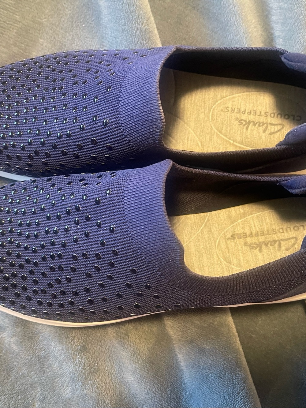 Clarks Women's Size 9M Nova Grove BLue Embellished Slip On Loafers Sneakers - Picture 2 of 8